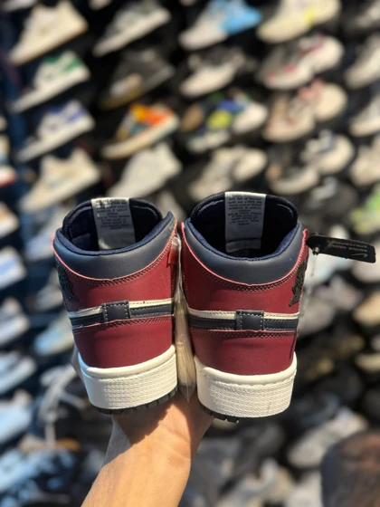 کتانی جردن وان ساق‌دار سرمه ای زرشکی