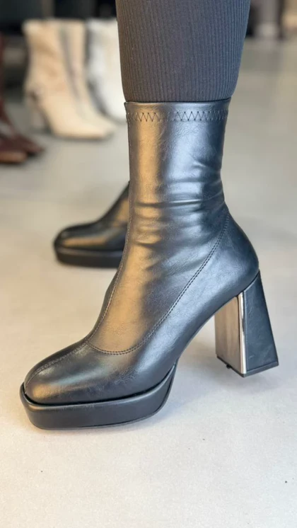 696 - نیم بوت استرج تک لژ696