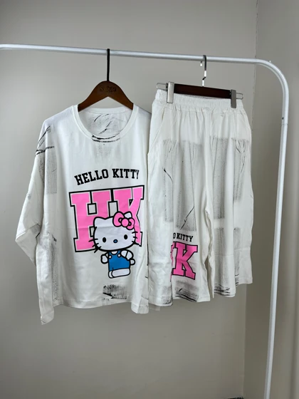 ست تیشرت باکسی و شلوارک helloKitty