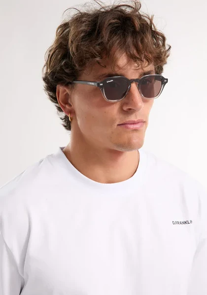 عینک آفتابی دی فرانکلین مدل D.franklin Ultra Light S Square Gradient Grey / Brown