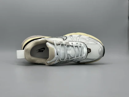کتانی نایکی وی2کی ران کروم مستر/Nike V2K chrome