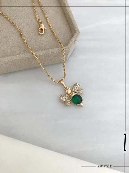 نیم‌ست زنبور نگین زمردی