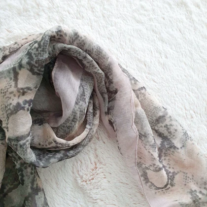 مینی اسکارف زنانه آی ام کد Z-UE43