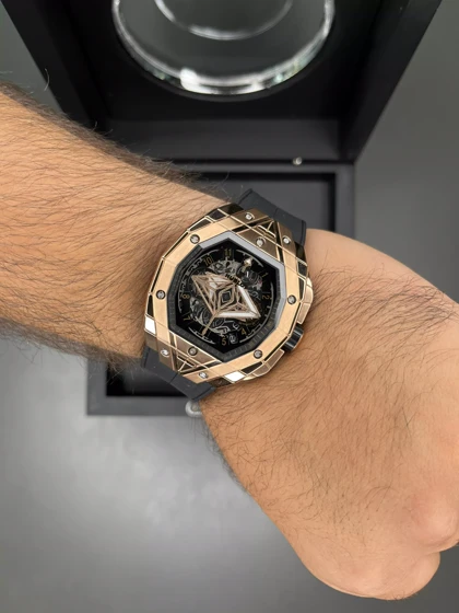 ساعت مچی اوبلو کهکشانی قاب رزگلد رابر مشکی Hublot Spirit of Big Bang Sang Bleu