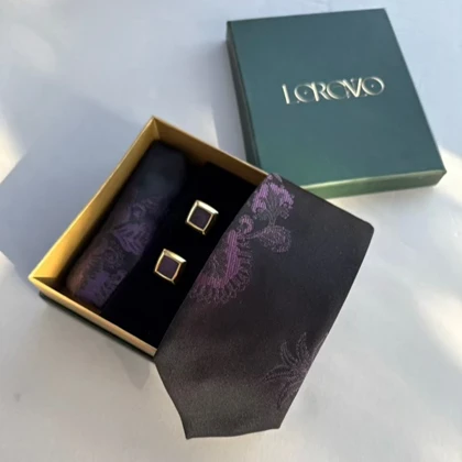 ست کراوات و دکمه و دستمال جیب 7077