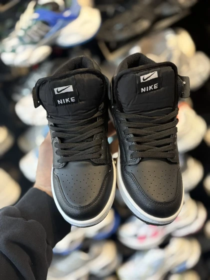 کتانی ساق‌دار مشکی تمام