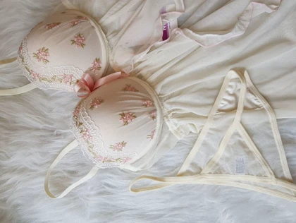 لباس خواب کاپ‌دار اسفنجی فنردار NBB کد :3221