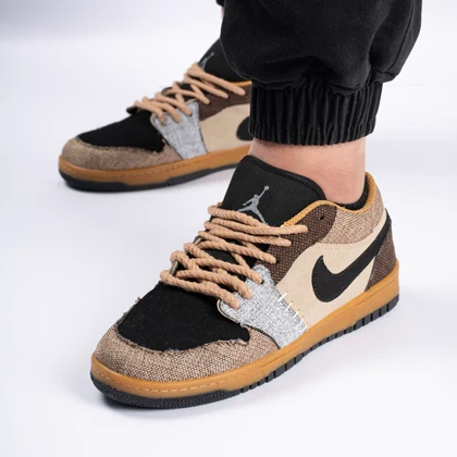 کفش کتانی اسپرت مردانه رنگ کرم مدل نایک NIKE Jordan 1 VOODOO