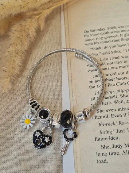 دستبند پاندورا