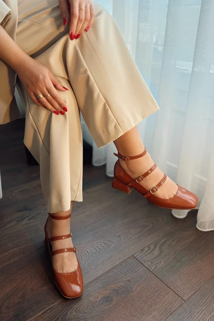 کفش پاشنه‌بلند کلاسیک زنانه polka-store polka-store