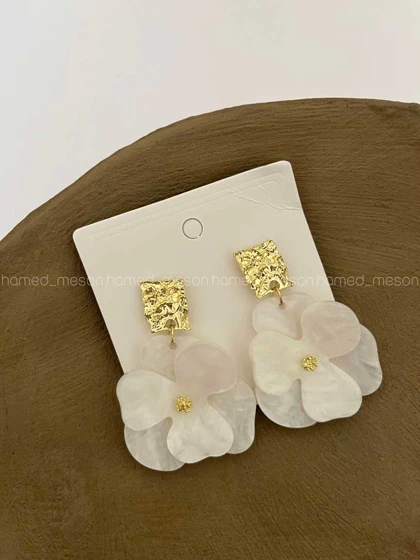 گوشواره گل شیاردار