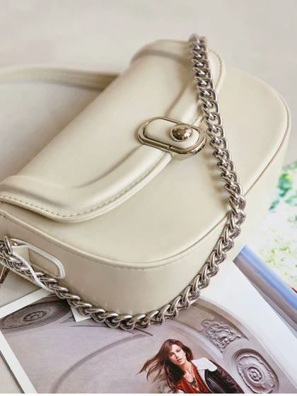 کیف زارا زنجیر دار 1582