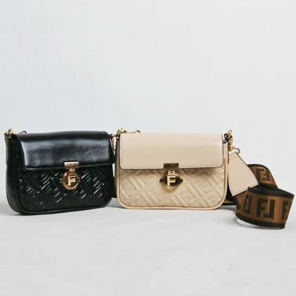 کیف زنانه رودوشی فندی سیرکل 4006