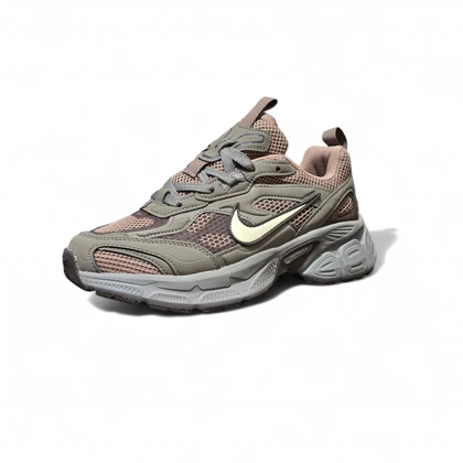 کتانی نایک وی فایو کی شکلاتی