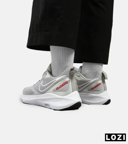 کفش کتانی مردانه طوسی Nike guide 10