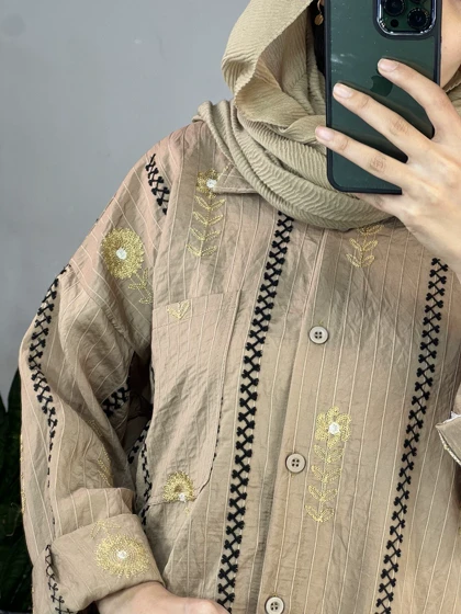 مانتو گلدوزی آزاده