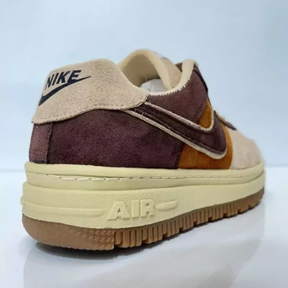 کفش راحتی نایکی مدل ایرفورس Air force کرم قهوه ای با کفی طبی