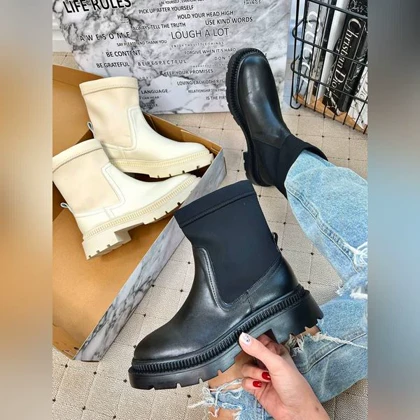 بوت M بالا استرج