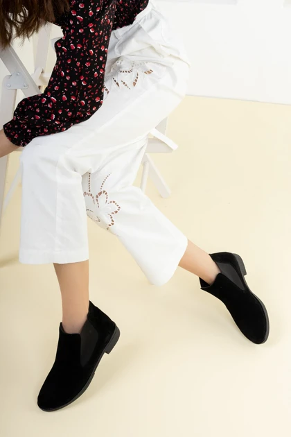 بوت و نیم بوت زنانه اورجینال موگو muggo