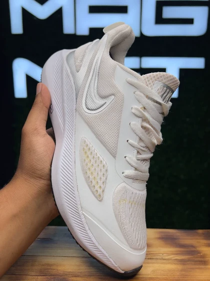 کتانی NIKE گاید10 سفید