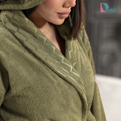 حوله تن پوش آرام رنگ زیتونی روشن