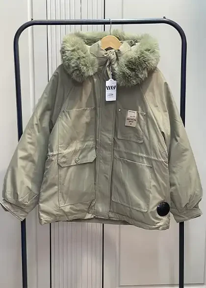 کاپشن کوتاه خزدار