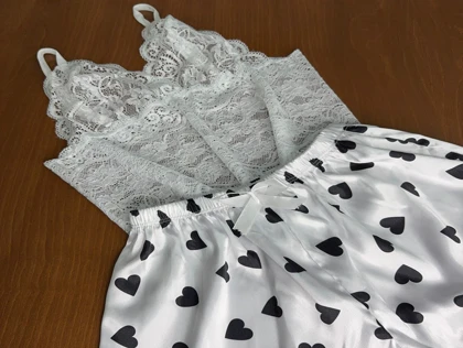 ست نیم‌تنه گیپور و شلوارک طرح قلب 144