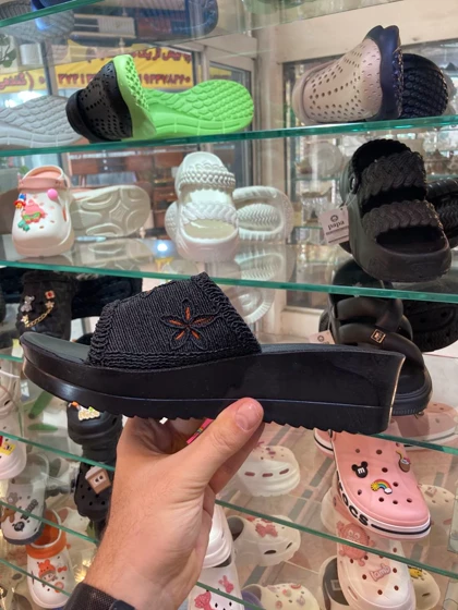 صندل طبی زنانه صحرا مدل فلاور مشکی