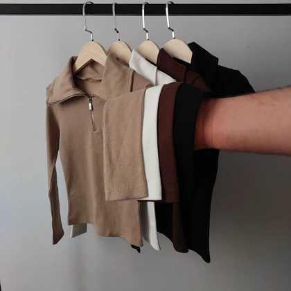 بلوز یقه شکاری نیم زیپ