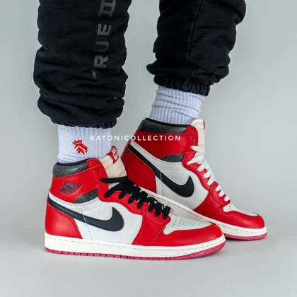 کتانی نایک ایر جردن وان شیکاگو nike air jordan 1 high chicago