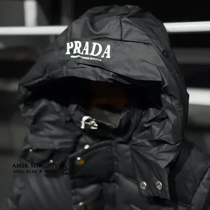 کاپشن طرح PRADA
