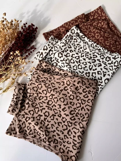 تاپ یقه اسکی پلنگی *