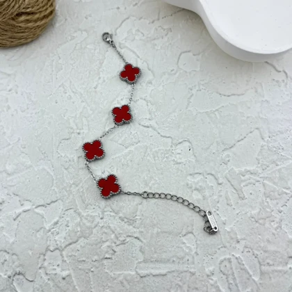 دستبند زنانه شیک با طرح ونکلیف، انتخابی بی‌نظیر