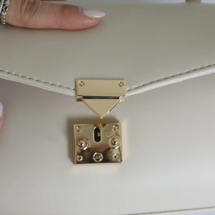 کیف زنانه مجلسی مدل آیسون