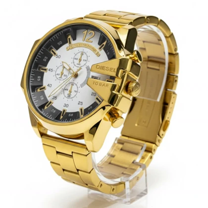 ساعت مردانه طرح دیزل طلایی