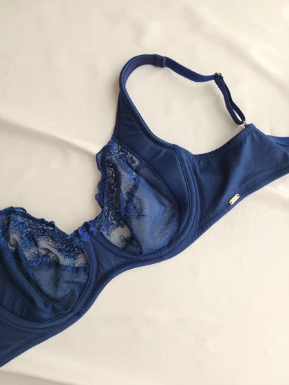 سوتین تک فنردار مینی مایزر برند SATER SEEN کد: 1010