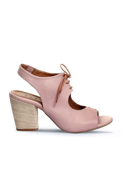 صندل زنانه بوئنو bueno