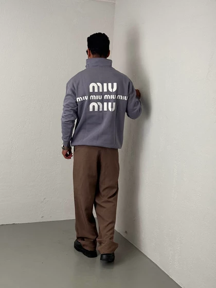 دورس نیم زیپ miu