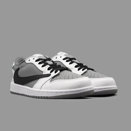 نایکی جردن 1 ساق کوتاه ترویس اسکات پلی استیشن Nike Jordan 1 Low Travis Scott Playstation