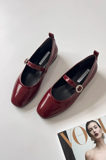 کالج زنانه استراسونس straswans