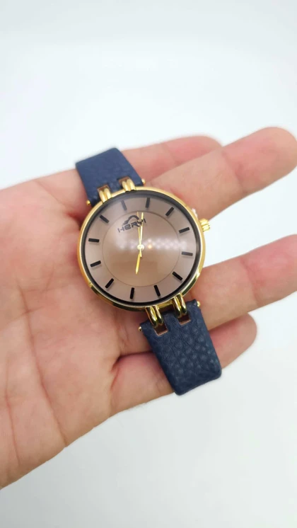 ساعت مچی زنانه هری Heryi 4072 با بند چرم و موتور کوارتز