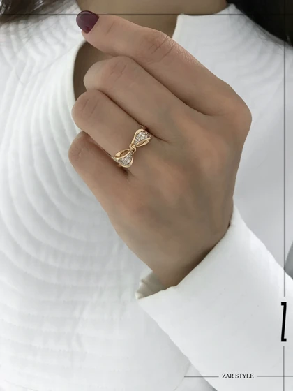 انگشتر پاپیون نگین‌دار