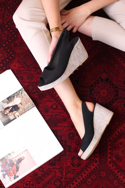 کفش صندل زنانه کنفی پشت‌باز