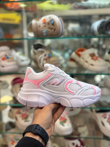 کتانی مدل بالنسیاگا سفید صورتی