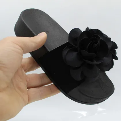 دمپایی دخترانه نیکتا مدل K1-305-2Gol-BK