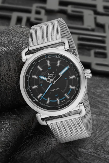 ساعت qandq qandq