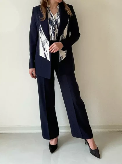 ست سه تکه کت و شلوار و شومیز سرمه‌ای دیواین (Devine) 5553