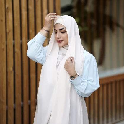 شال کلاهدار