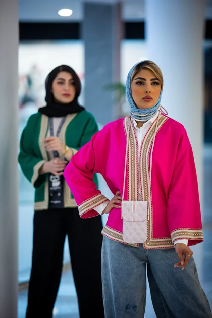 مانتو کرسپو کتی خرجکار کنفی