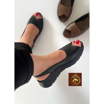 صندل لژدار طبی رکابدار بزرگپا زنانه مدل آتوسا